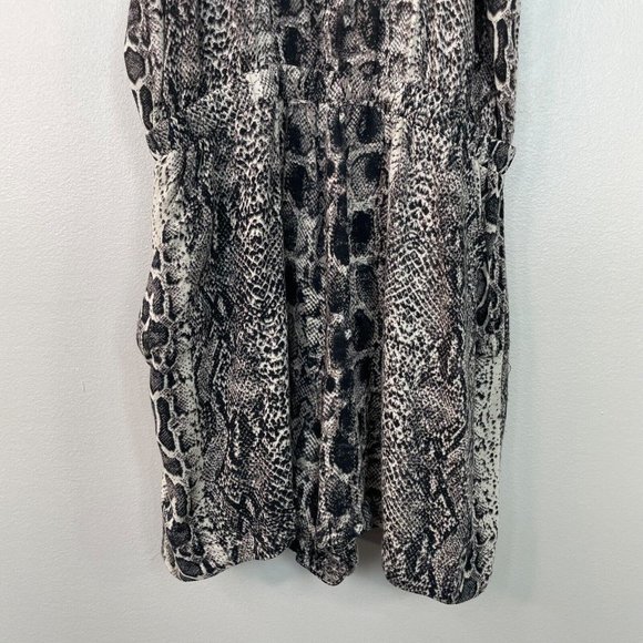 Bardot Romper XS Black Ivory Snake Reptile Print Sleeveless Pockets Women's - Picture 3 of 14